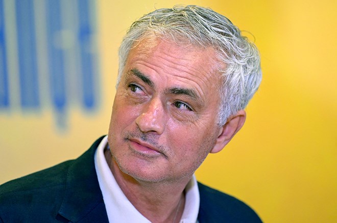 Sezon başından beri 11’ini bulamayan Mourinho, Eyüpspor 11’ini belirledi