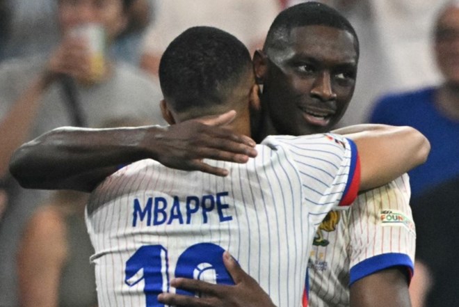 Fenerbahçe’den transferde tarihi adım: Kolo Muani için rekor bonservis